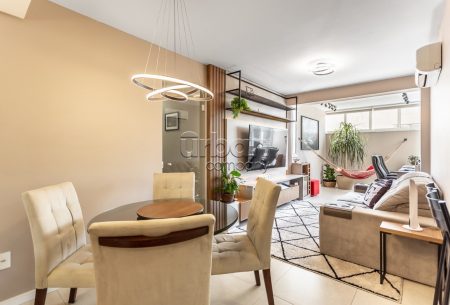 Apartamento Garden com 75m², 3 quartos, 1 suíte, 1 vaga, no bairro Petrópolis em Porto Alegre