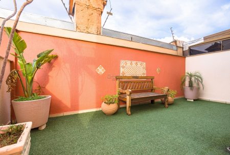 Apartamento Garden com 147m², 3 quartos, 1 suíte, 2 vagas, no bairro Passo da Areia em Porto Alegre