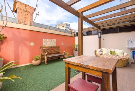 Apartamento Garden com 147m², 3 quartos, 1 suíte, 2 vagas, no bairro Passo da Areia em Porto Alegre