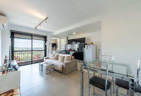 Apartamento com 67m², 2 quartos, 1 suíte, 2 vagas, no bairro Jardim Botânico em Porto Alegre