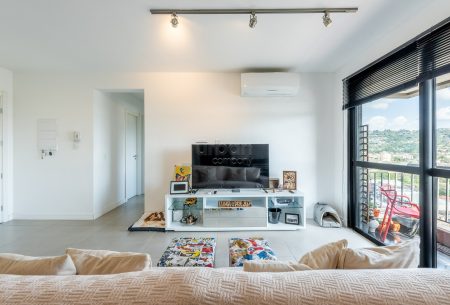 Apartamento com 67m², 2 quartos, 1 suíte, 2 vagas, no bairro Jardim Botânico em Porto Alegre