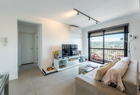 Apartamento com 67m², 2 quartos, 1 suíte, 2 vagas, no bairro Jardim Botânico em Porto Alegre