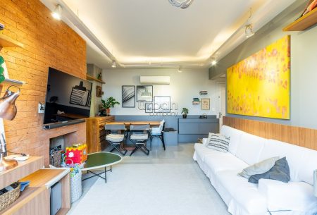 Apartamento com 75m², 2 quartos, 1 suíte, 2 vagas, no bairro Petrópolis em Porto Alegre