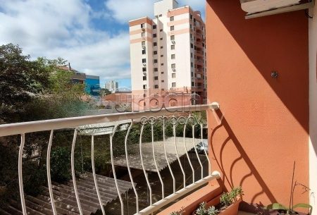 Apartamento com 70m², 3 quartos, 1 vaga, no bairro Cristo Redentor em Porto Alegre