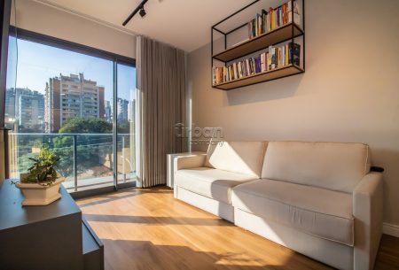 Loft com 47m², 1 quarto, 1 vaga, no bairro Petrópolis em Porto Alegre