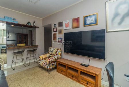 Apartamento com 78m², 2 quartos, 1 vaga, no bairro SANTA CECÍLIA em Porto Alegre