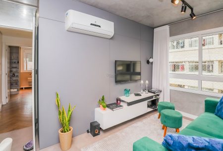 Apartamento com 69m², 2 quartos, 1 suíte, 2 vagas, no bairro Auxiliadora em Porto Alegre