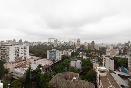 Apartamento com 120m², 3 quartos, 1 suíte, 1 vaga, no bairro Moinhos de Vento em Porto Alegre