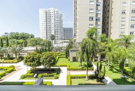 Apartamento com 108m², 3 quartos, 1 suíte, 2 vagas, no bairro Jardim Europa em Porto Alegre