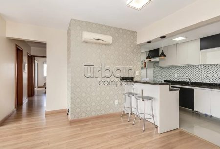 Apartamento com 89m², 3 quartos, 1 suíte, 2 vagas, no bairro Santana em Porto Alegre