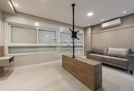 Loft com 37m², 1 quarto, 1 vaga, no bairro Azenha em Porto Alegre