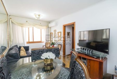 Apartamento com 70m², 2 quartos, 2 vagas, no bairro Auxiliadora em Porto Alegre