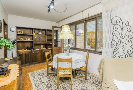 Apartamento Garden com 83m², 3 quartos, 1 vaga, no bairro Jardim Lindoia em Porto Alegre