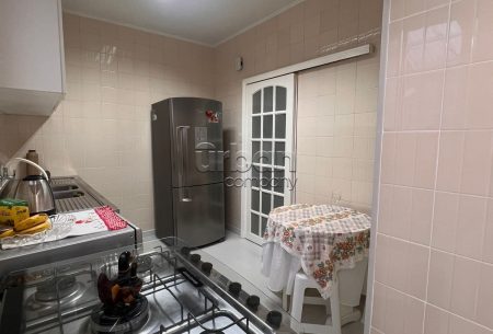 Apartamento com 100m², 2 quartos, 1 vaga, no bairro Menino Deus em Porto Alegre