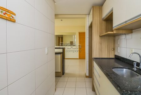 Apartamento com 77m², 3 quartos, 1 suíte, 2 vagas, no bairro Vila Jardim em Porto Alegre