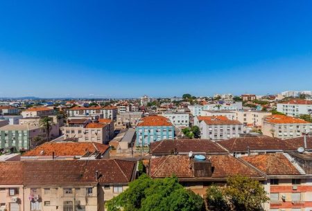 Apartamento com 82m², 3 quartos, 1 suíte, 1 vaga, no bairro Jardim Lindóia em Porto Alegre