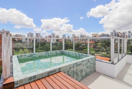 Cobertura com 227m², 3 quartos, 1 suíte, 2 vagas, no bairro Petrópolis em Porto Alegre