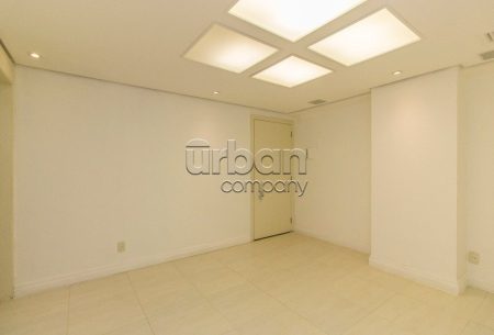 Sala com 64m², no bairro Moinhos de Vento em Porto Alegre