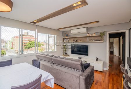 Apartamento com 92m², 4 quartos, 1 suíte, 1 vaga, no bairro Santana em Porto Alegre