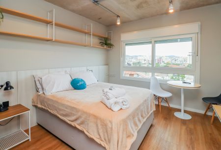 Loft com 20m², 1 quarto, no bairro Santa Cecília em Porto Alegre