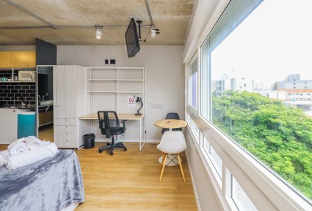 Loft com 26m², 1 quarto, no bairro Santa Cecília em Porto Alegre