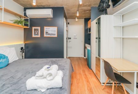 Loft com 20m², 1 quarto, no bairro Santa Cecília em Porto Alegre