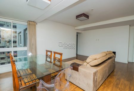 Apartamento com 83m², 2 quartos, 1 suíte, 2 vagas, no bairro Central Parque em Porto Alegre