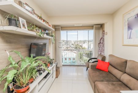 Apartamento com 81m², 3 quartos, 1 suíte, 2 vagas, no bairro Jardim Botânico em Porto Alegre