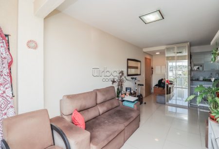 Apartamento com 81m², 3 quartos, 1 suíte, 2 vagas, no bairro Jardim Botânico em Porto Alegre