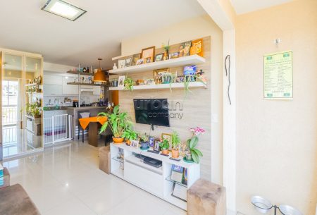 Apartamento com 81m², 3 quartos, 1 suíte, 2 vagas, no bairro Jardim Botânico em Porto Alegre