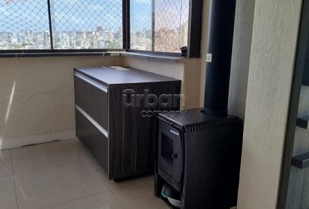 Apartamento com 141m², 3 quartos, 1 suíte, 3 vagas, no bairro Jardim Botânico em Porto Alegre