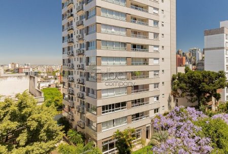 Cobertura com 237m², 3 quartos, 1 suíte, 4 vagas, no bairro Petrópolis em Porto Alegre