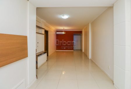 Apartamento com 82m², 3 quartos, 1 suíte, 1 vaga, no bairro Petrópolis em Porto Alegre