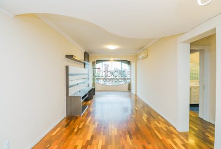 Apartamento com 111m², 3 quartos, 1 suíte, 1 vaga, no bairro Petrópolis em Porto Alegre