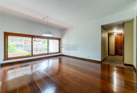 Apartamento com 189m², 3 quartos, 1 suíte, 3 vagas, no bairro Moinhos de Vento em Porto Alegre