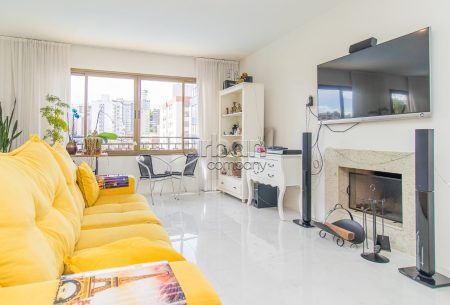 Apartamento com 122m², 3 quartos, 3 suítes, 2 vagas, no bairro Petrópolis em Porto Alegre