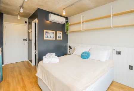 Loft com 19m², 1 quarto, no bairro Santa Cecília em Porto Alegre