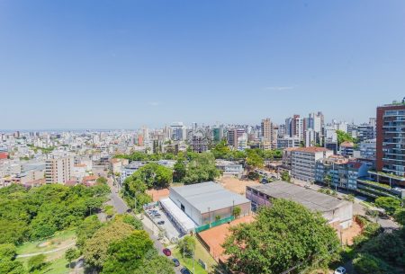 Apartamento com 126m², 3 quartos, 3 suítes, 3 vagas, no bairro Petrópolis em Porto Alegre