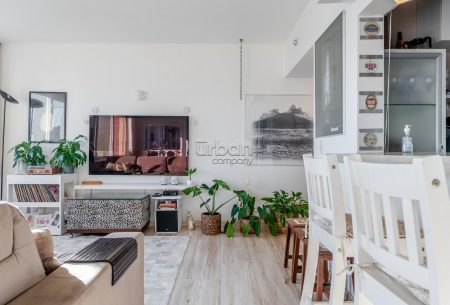 Apartamento com 117m², 3 quartos, 1 suíte, 2 vagas, no bairro Auxiliadora em Porto Alegre