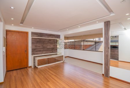 Apartamento com 112m², 3 quartos, 1 suíte, 2 vagas, no bairro Jardim Planalto em Porto Alegre