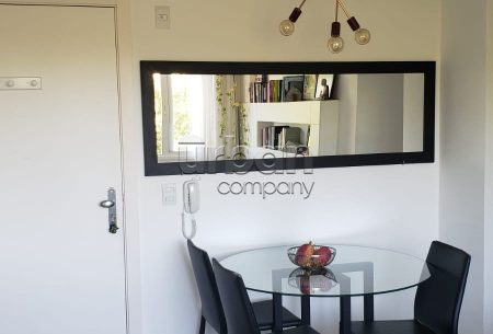 Apartamento com 50m², 2 quartos, 1 vaga, no bairro Azenha em Porto Alegre