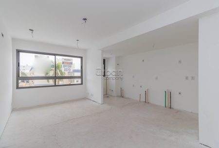 Apartamento com 45m², 1 quarto, no bairro Passo da Areia em Porto Alegre