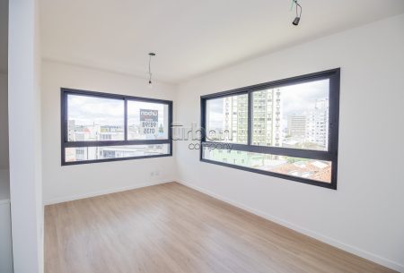 Apartamento com 62m², 2 quartos, 1 suíte, 1 vaga, no bairro Rio Branco em Porto Alegre