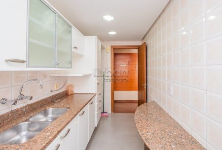 Cobertura com 208m², 3 quartos, 2 vagas, no bairro Mont Serrat em Porto Alegre