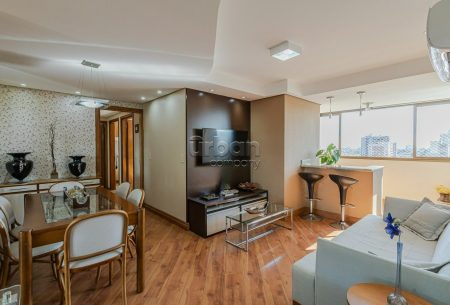 Apartamento com 82m², 3 quartos, 1 suíte, 2 vagas, no bairro Passo D'areia em Porto Alegre