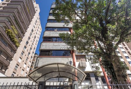 Apartamento com 161m², 3 quartos, 1 suíte, 2 vagas, no bairro Auxiliadora em Porto Alegre