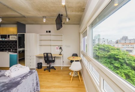 Loft com 27m², 1 quarto, no bairro Santa Cecília em Porto Alegre