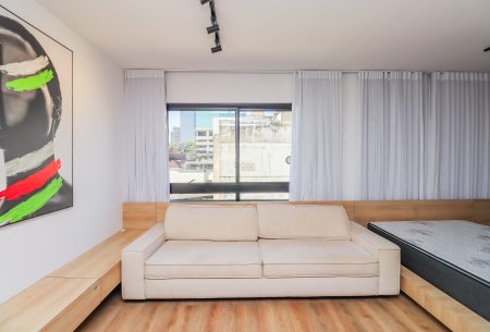 Apartamento com 40m², 1 quarto, 1 vaga, no bairro Azenha em Porto Alegre