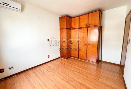 Apartamento com 59m², 2 quartos, 1 vaga, no bairro Vila Ipiranga em Porto Alegre