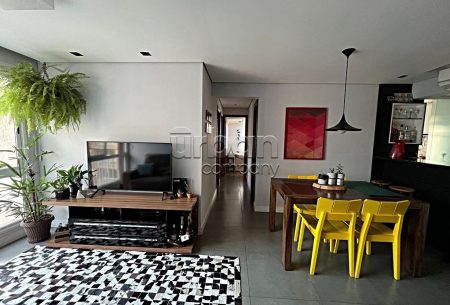 Apartamento com 75m², 3 quartos, 1 suíte, 2 vagas, no bairro Partenon em Porto Alegre